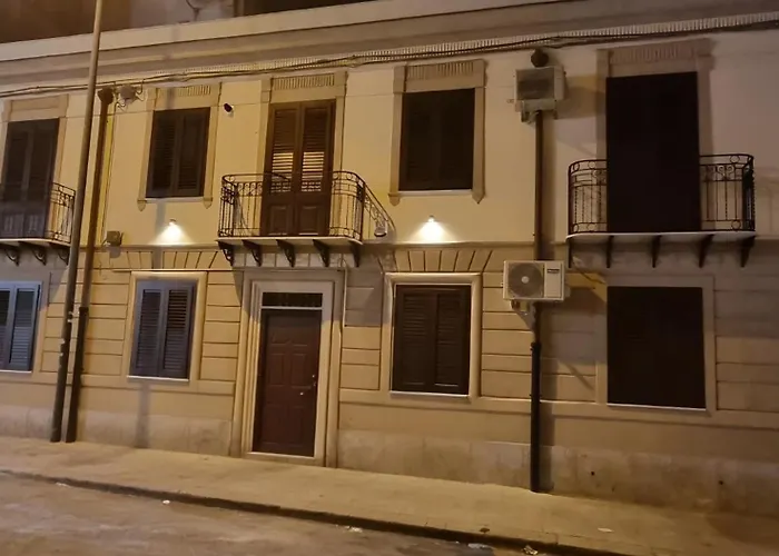 Sichilia House