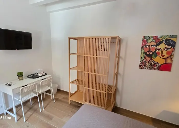 Sichilia House